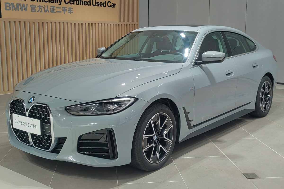 2021款 四门轿跑车 425i m运动套装车